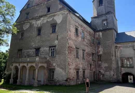 Návštěva zámku a kavárny Sarny