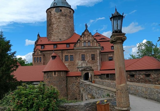 Bouzov