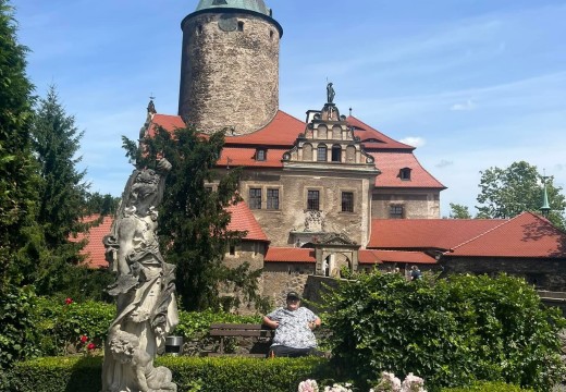Odpočinek na lavičce 🤩